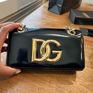 D&G Dolce & Gabbana Crossbody Patent Leather Shoulder Bag.